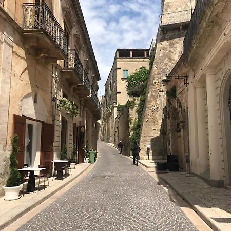 Guest house Affittacamere Near The Castle *